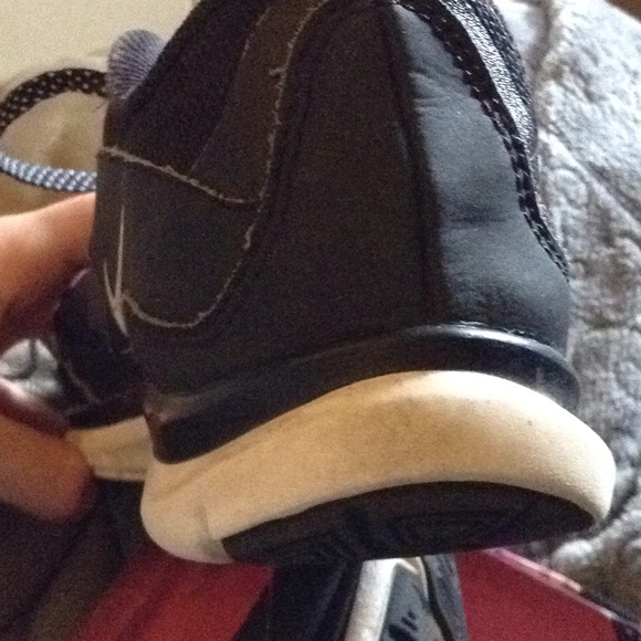 nike training shoes SOLD - Picture 3 of 3